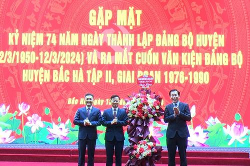 Bắc Hà gặp mặt kỷ niệm 74 năm ngày thành lập Đảng bộ huyện 12/3/1950 - 12/3/2024
