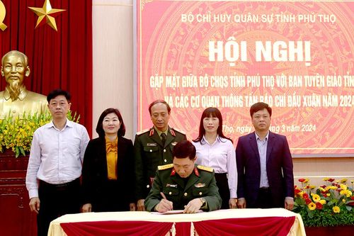 Ký kết nội dung phối hợp tuyên truyền nhiệm vụ quân sự, quốc phòng năm 2024