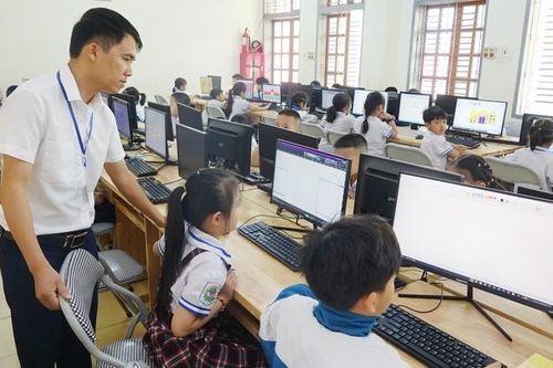 Mai Sơn phấn đấu thêm nhiều trường học đạt chuẩn quốc gia