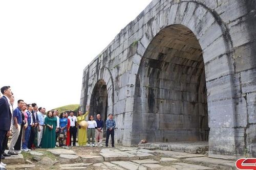 Đoàn Famtrip các tỉnh Tây Bắc khảo sát các khu, điểm khu lịch trên địa bàn tỉnh Thanh Hóa