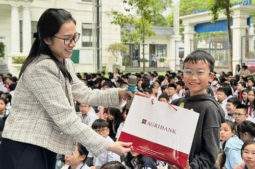 Agribank cùng toàn ngành Ngân hàng thực hiện sứ mệnh Giáo dục tài chính