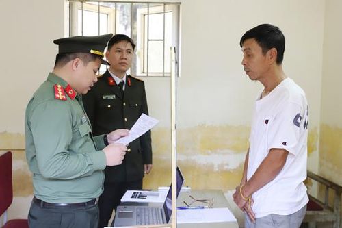 Khởi tố, bắt tạm giam đối tượng chống Nhà nước