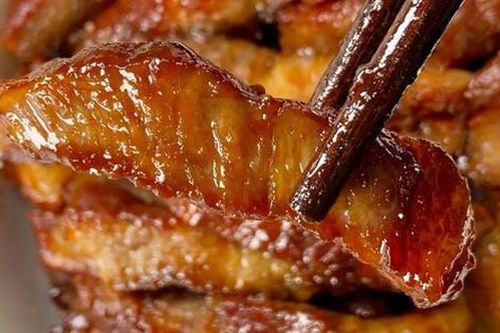 Thịt heo nấu theo cách này ăn rất ngon vừa mặn, ngọt thơm, mềm, miếng nào cũng hấp dẫn