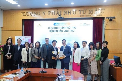 Gene Solutions trao tặng 200 gói tầm soát cho người nhà bệnh nhân ung thư gặp hoàn cảnh khó khăn thông qua Quỹ Ngày mai tươi sáng