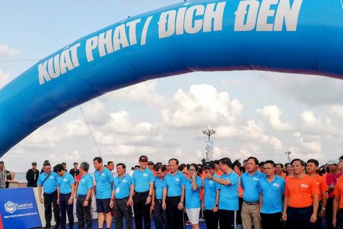 Bà Rịa - Vũng Tàu: Hơn 12.000 người tham dự Ngày hội đi bộ leo núi Hải Đăng 2024
