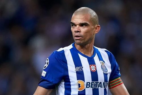 Ngả mũ trước Pepe