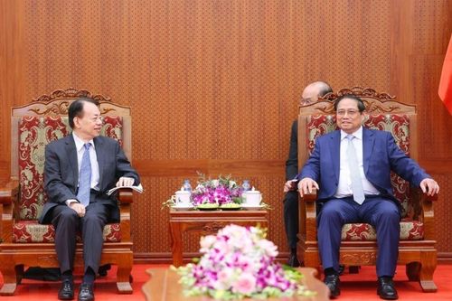 Thủ tướng Phạm Minh Chính tiếp Chủ tịch Ngân hàng Phát triển Châu Á