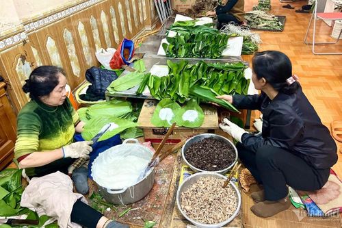 Cưới vợ xứ Đoài có nghề độc, người đàn ông dựng được cơ ngơi đồ sộ