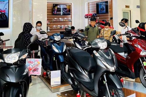 Xe máy đồng loạt giảm giá, sức mua vẫn èo uột