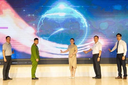 Điện Biên ứng dụng công nghệ số phục vụ khách tham quan, du lịch