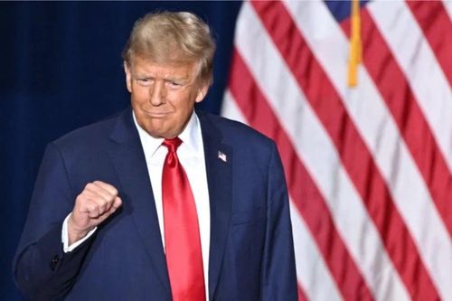 Ông D. Trump đề nghị hoãn phiên tòa trong tháng 3