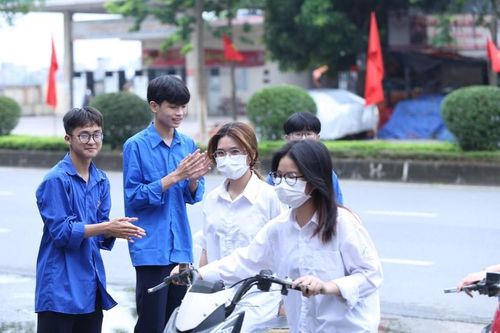 Bắc Ninh triển khai 'nhà xe học sinh, sinh viên an toàn giao thông'