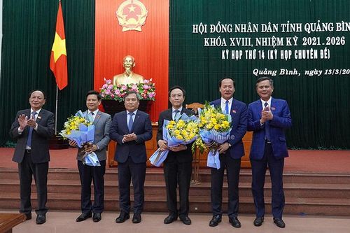 Quảng Bình bầu các chức danh Phó Chủ tịch HĐND và UBND tỉnh