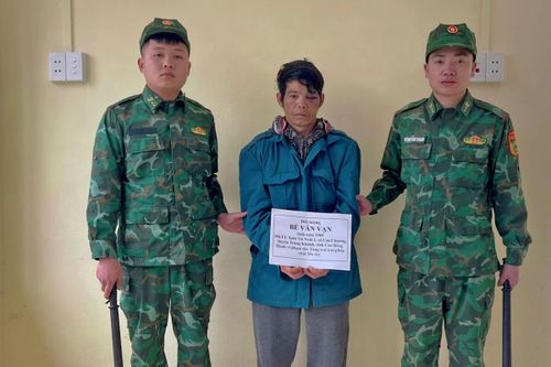 Bắt quả tang 1 đối tượng tàng trữ trái phép heroin