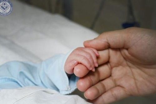 Phép màu đến với người phụ nữ bị ung thư với hai lần vỡ tử cung