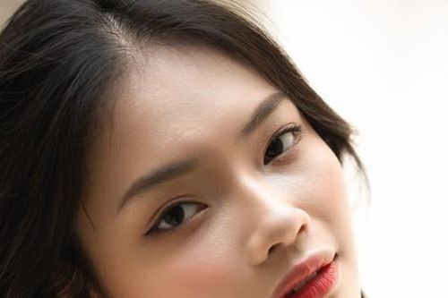 Tiểu tam cặp với bố của bạn thân trong bộ phim Việt đang chiếu rạp
