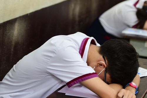 Bài mẫu viết thư UPU lần 53: Mong bạn ở tương lai không còn bị so sánh với 'con người ta'