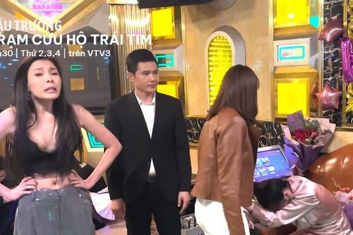 Cảnh đánh ghen gây sốt của Thúy Diễm và Hồng Diễm trên phim giờ vàng VTV