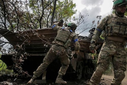 Ukraine nói về tổn thất của Nga, ông Putin tố lính nước ngoài đột kích biên giới