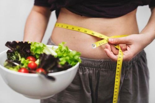 Vì sao nhiều người ăn chay vẫn không thể giảm cân?