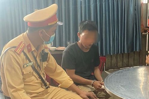 Bắt đối tượng mới ra tù 10 ngày lại tiếp tục đi trộm xe máy