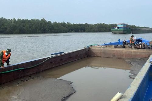 Phát hiện vụ vận chuyển 200m3 cát từ biển vào Thành phố Hồ Chí Minh