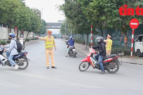 Phương tiện đi ngược chiều đã giảm đáng kể sau phản ánh của báo Tin tức