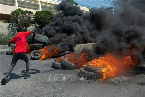 EU gửi hàng viện trợ trị giá 20 triệu euro tới Haiti