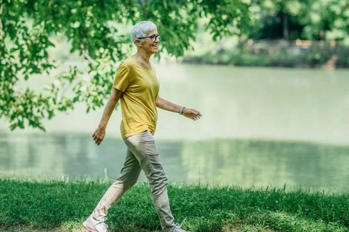 Số bước chính xác cần thực hiện mỗi ngày để có thêm '3 năm cuộc đời'
