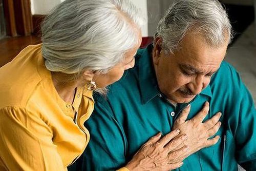 Tư thế có thể cứu sống bạn khi bị đau tim