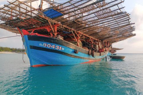 Trung tâm Dịch vụ Hậu cần - Kỹ thuật đảo Sinh Tồn: Hỗ trợ khắc phục sự cố cho tàu cá tỉnh Quảng Ngãi