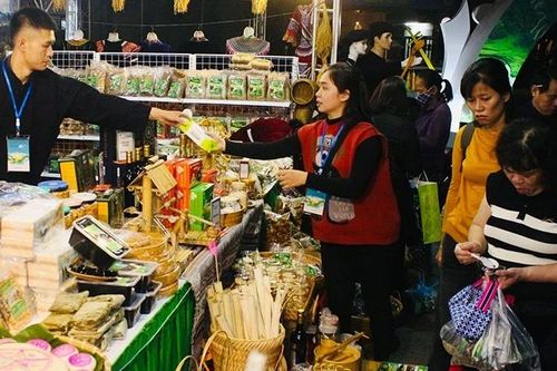 Đưa du lịch Cao Bằng 'cất cánh'