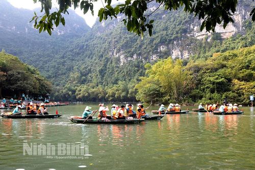 Bảo tồn, phát huy giá trị Quần thể danh thắng Tràng An theo hướng cân bằng, bền vững