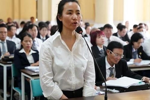 Trưởng đoàn thanh tra cho mật khẩu khóa cửa để Tổng giám đốc SCB vác thùng xốp đựng USD đến nhà