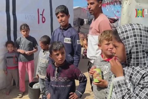 Người Palestine chào đón tháng Ramadan trong chiến tranh và nghèo đói