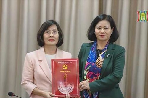 Công bố quyết định Phó giám đốc Sở khoa học công nghệ