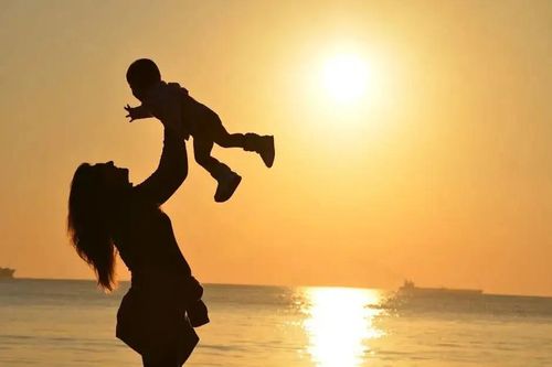 Làm thế nào để nuôi dạy một đứa trẻ có trí tuệ cảm xúc cao?