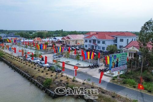 Khởi sắc nông thôn mới