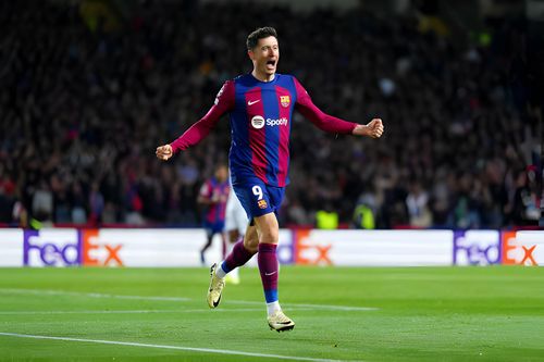 Đánh bại Napoli, Barca vượt qua vòng 1/8 Champions League