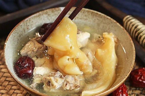 Bí quyết giúp làn da của chị em mỗi ngày thêm đẹp: Món canh vừa ngon, bổ dưỡng lại rất dễ nấu