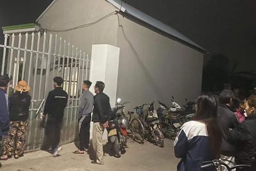 Phẫn nộ chồng đâm vợ tử vong trong đêm