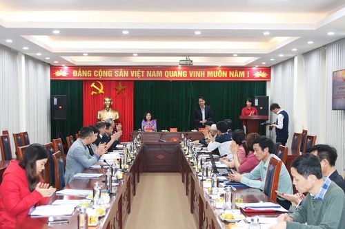 Trao đổi kinh nghiệm về giám sát hoạt động của chính quyền cấp cơ sở