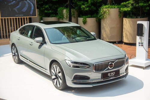 Volvo S90 Recharge mở bán tại Việt Nam, giá gần 3 tỷ đồng
