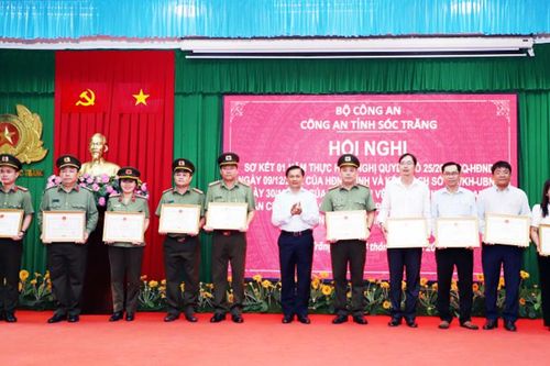 Sóc Trăng duy trì hoạt động công an bán chuyên trách đến 1/7