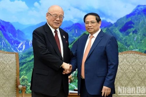 Thủ tướng tiếp Cố vấn đặc biệt Liên minh Nghị sĩ hữu nghị Nhật Bản-Việt Nam