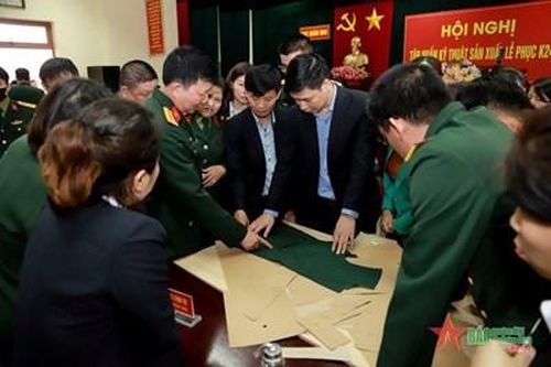 Cục Quân nhu tập huấn kỹ thuật sản xuất Lễ phục K24