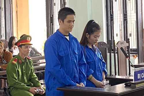 Vợ chồng cùng lãnh án