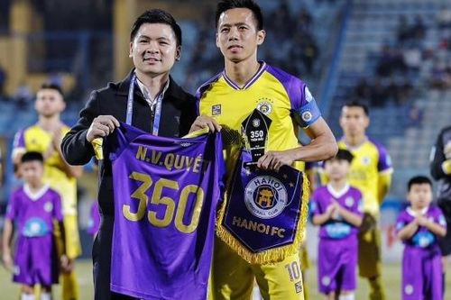 Văn Quyết đạt cột mốc đáng nhớ trong sự nghiệp