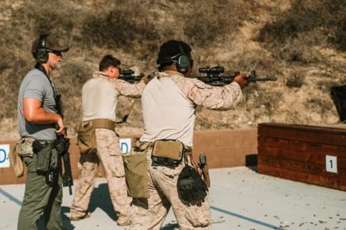 Nổ lớn rung chuyển cơ sở đào tạo của FBI, 16 sĩ quan bị thương