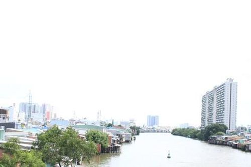 Người dân mong sớm triển khai nạo vét kênh ô nhiễm nhất quận 8